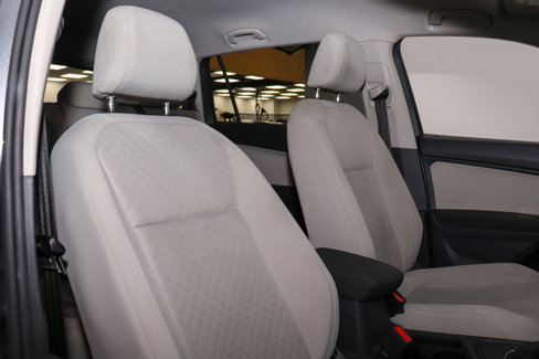 Used 2020 Volkswagen Tiguan S image 15