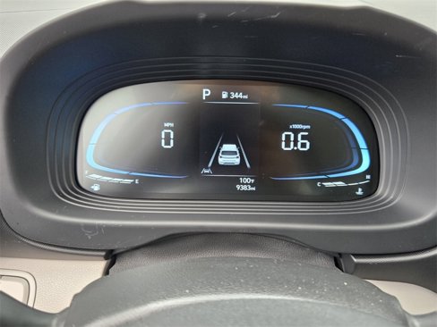 Certified 2025 Hyundai Venue SEL image 26