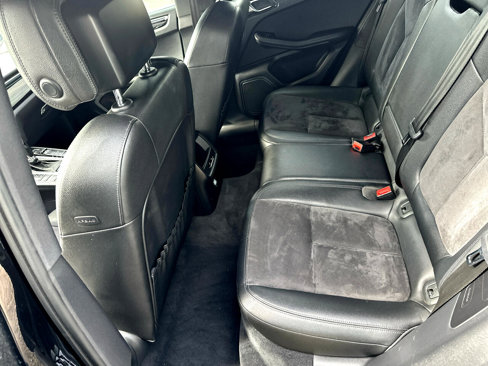Used 2015 Porsche Macan S w/ Infotainment Package image 26