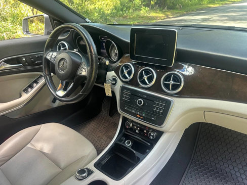 Used 2015 Mercedes-Benz CLA 250 image 12