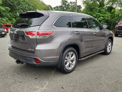 Used 2015 Toyota Highlander XLE image 5