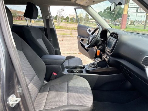 Used 2020 Kia Soul LX image 31