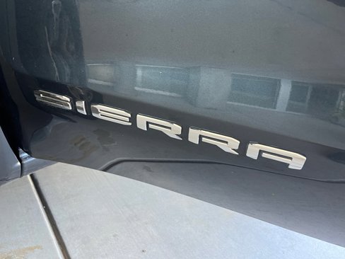 Used 2021 GMC Sierra 1500 4x4 Crew Cab w/ Sierra Value Package image 24