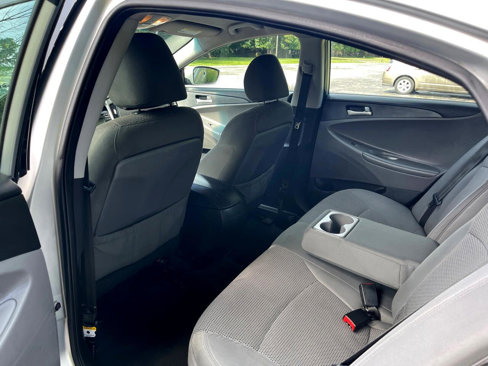 Used 2013 Hyundai Sonata GLS image 37