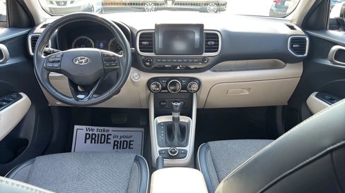 Used 2020 Hyundai Venue image 37