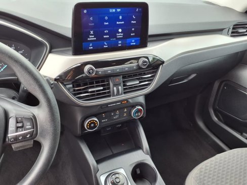 Used 2022 Ford Escape SE image 25