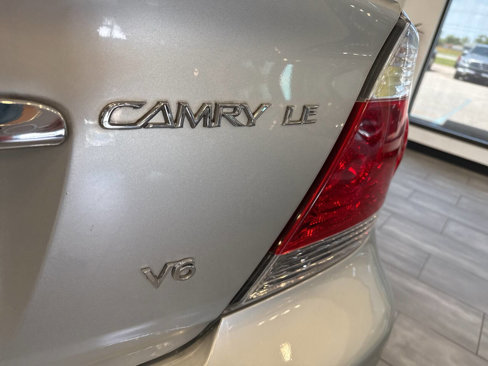 Used 2005 Toyota Camry LE image 7