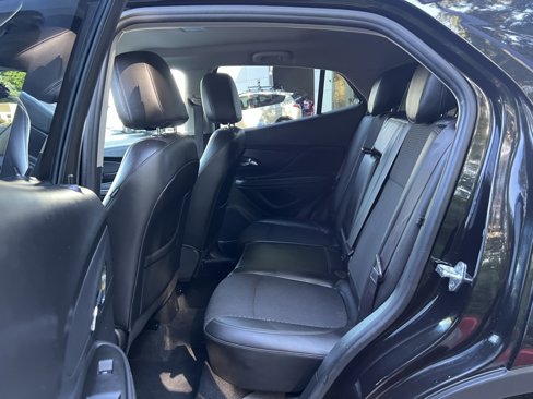Used 2022 Buick Encore Preferred image 7