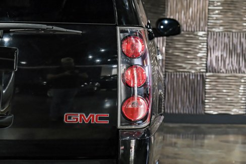 Used 2012 GMC Yukon XL Denali image 45