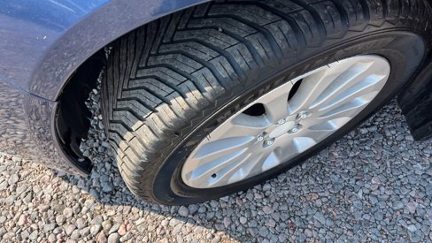 Used 2011 Subaru Impreza 2.5i Premium w/ PWR Moonroof Value Pkg image 24