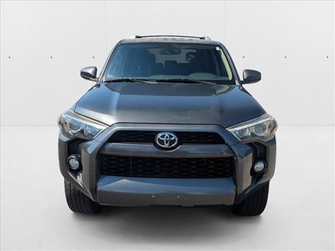 Used 2014 Toyota 4Runner SR5 image 2