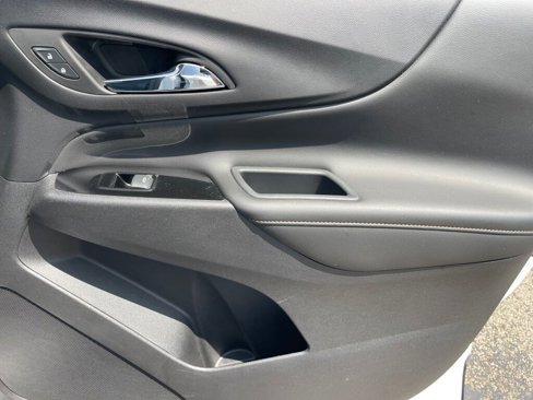 Used 2022 Chevrolet Equinox Premier w/ LPO, Floor Liner Package image 22