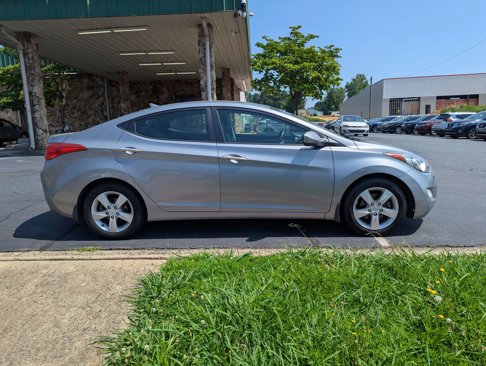 Used 2013 Hyundai Elantra GLS w/ Preferred Pkg image 8