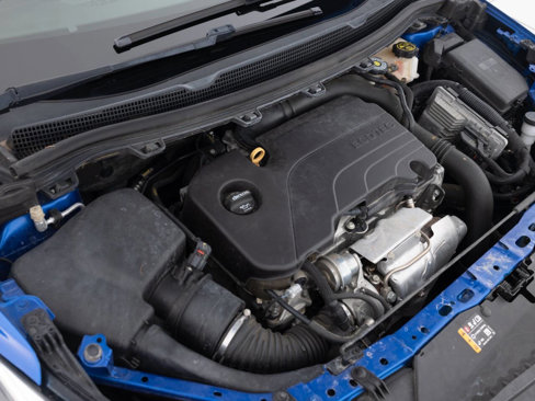 Used 2019 Chevrolet Cruze LT w/ Convenience Package image 38