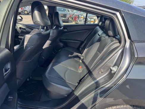 Used 2020 Toyota Prius Prime Limited image 9