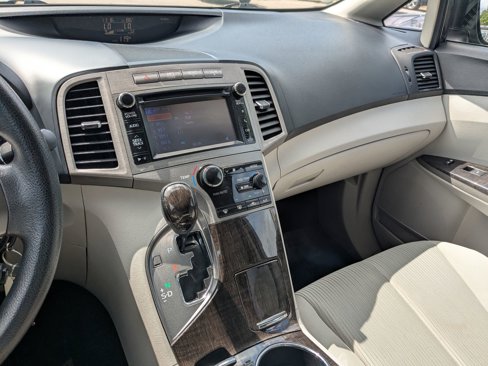 Used 2014 Toyota Venza LE image 23