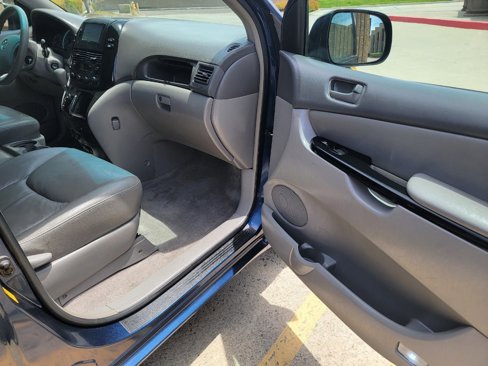Used 2005 Toyota Sienna LE image 22