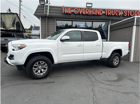 Used 2019 Toyota Tacoma 4x4 Double Cab image 2