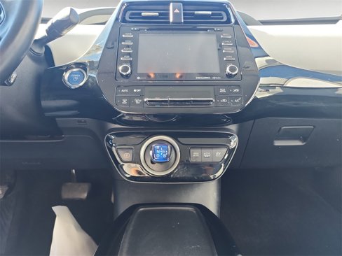 Used 2022 Toyota Prius Prime LE image 11