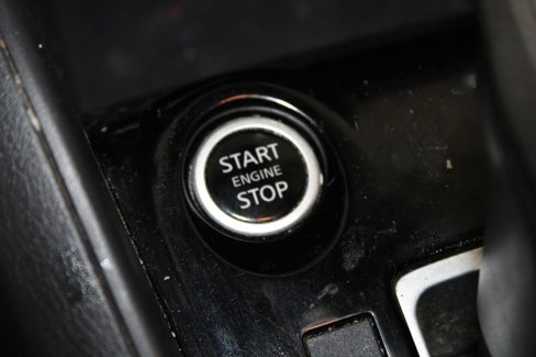 Used 2022 Nissan Versa SV image 26