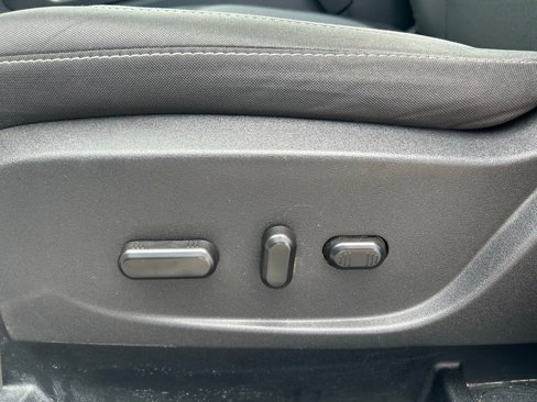 Used 2017 Ford Escape SE image 11
