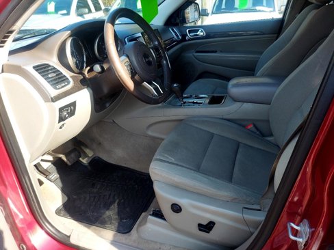 Used 2012 Jeep Grand Cherokee Laredo w/ Laredo E Group image 10
