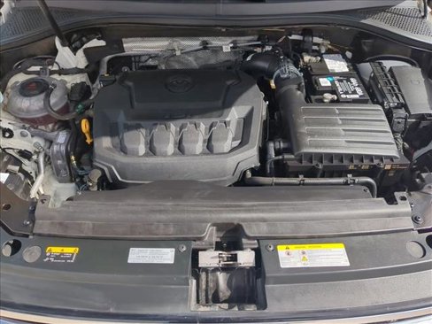 Used 2022 Volkswagen Tiguan SE image 25