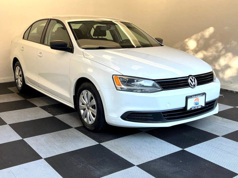 Used 2014 Volkswagen Jetta S image 3