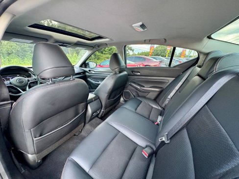 Used 2020 Nissan Altima 2.5 SR image 9