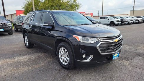 Used 2020 Chevrolet Traverse LT image 2