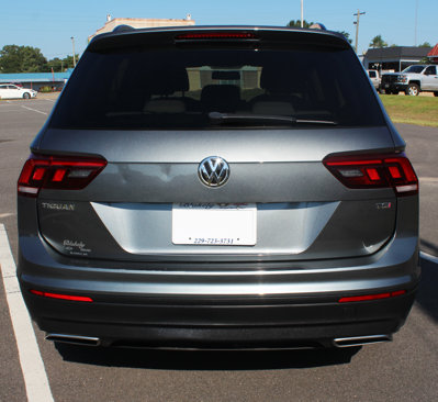 Used 2018 Volkswagen Tiguan S image 6