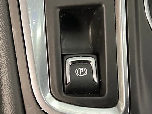 Used 2024 Chevrolet Equinox LT image 47