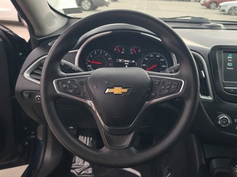 Used 2018 Chevrolet Malibu LS image 17