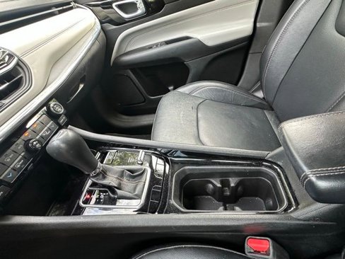 Used 2022 Jeep Compass Limited image 27