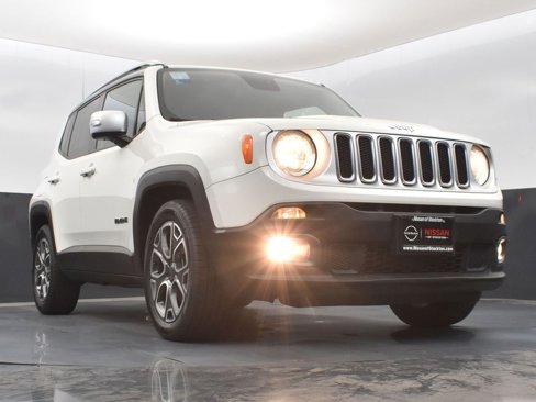 Used 2017 Jeep Renegade Limited image 37