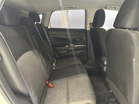 Used 2021 Mitsubishi Outlander Sport SE image 12