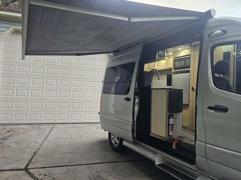 Used 2019 Mercedes-Benz Sprinter 2500 image 34