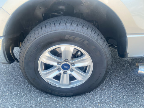 Used 2012 Ford F150 XLT w/ XLT Chrome Pkg image 9
