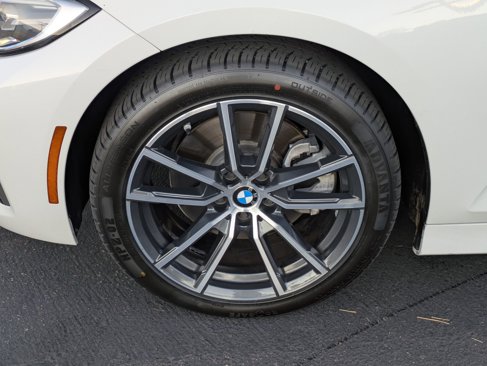 Used 2020 BMW 330i Sedan w/ Convenience Package image 10
