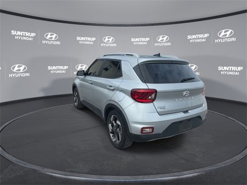 Certified 2022 Hyundai Venue SEL w/ Cargo Package image 15