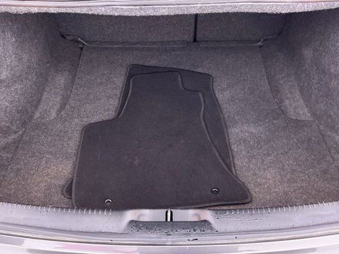 Used 2020 Chrysler 300 Touring image 22