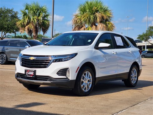 Used 2023 Chevrolet Equinox LT w/ Driver Convenience Package image 3