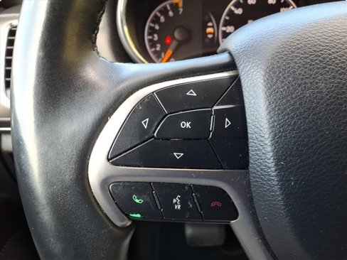 Used 2019 Jeep Grand Cherokee Limited image 24