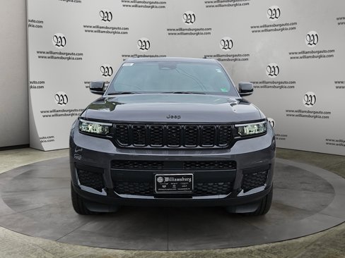 New 2025 Jeep Grand Cherokee L Altitude image 8