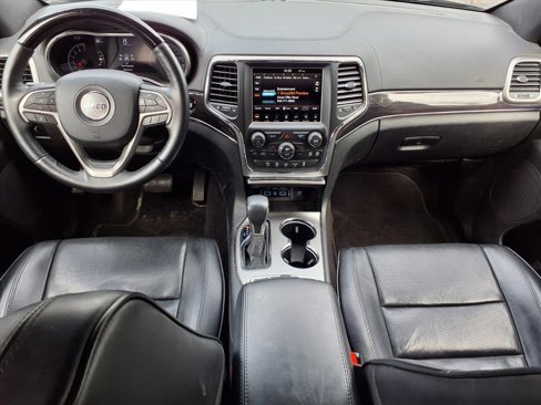 Used 2018 Jeep Grand Cherokee Overland image 10