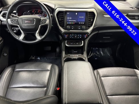 Used 2023 GMC Acadia SLT image 15