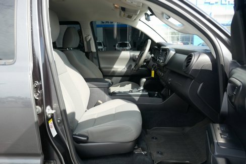 Used 2020 Toyota Tacoma SR image 16