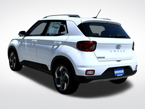New 2025 Hyundai Venue SEL image 8
