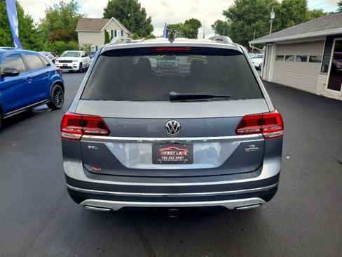 Used 2018 Volkswagen Atlas SEL Premium image 4