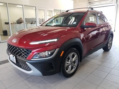 Used 2023 Hyundai Kona SEL image 2